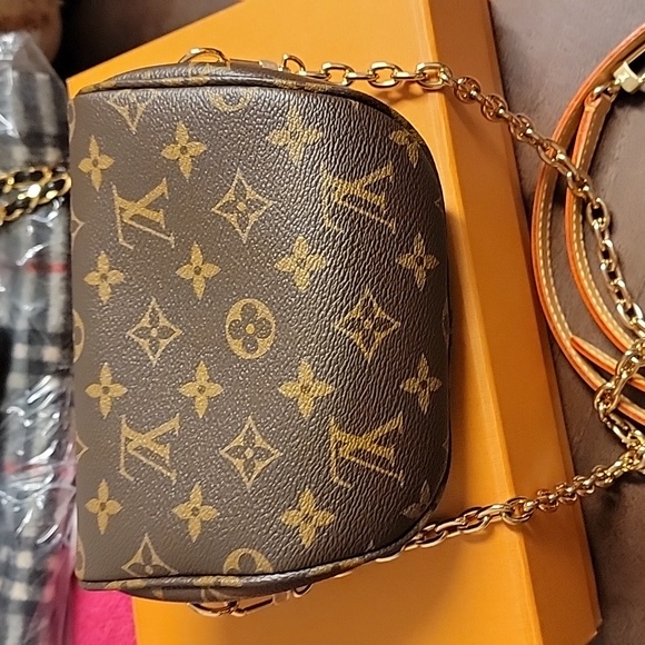 ⚠️NEW Authentic full set Louis Vuitton mini bumbag - Picture 3 of 10